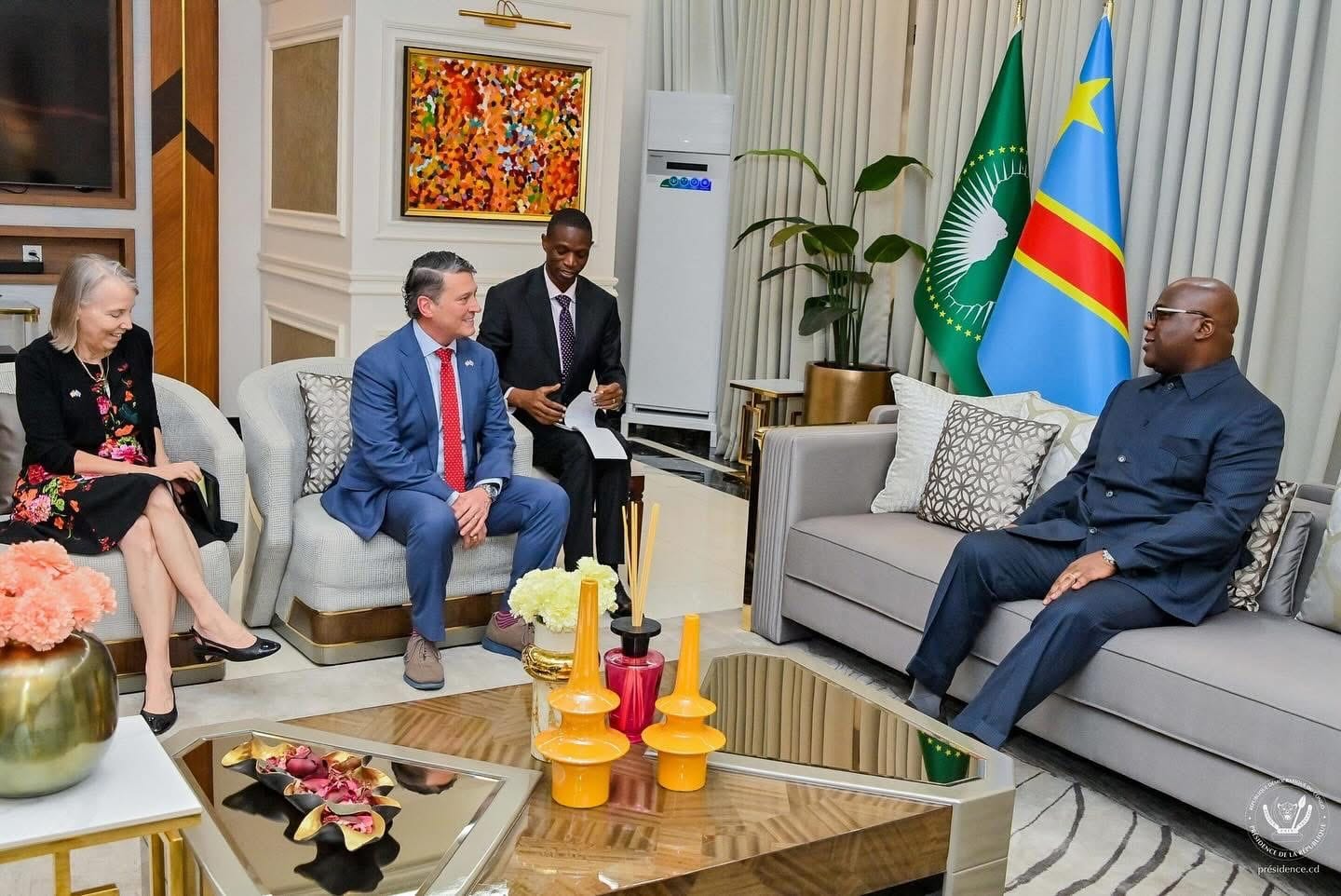 IMG_5107 Le Président Tshisekedi a accueilli ce dimanche un émissaire du Président américain Donald Trump, selon la présidence congolaise.
